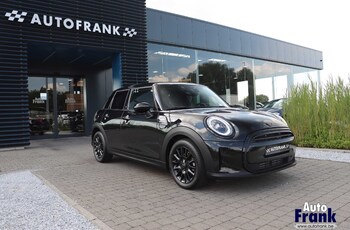 2024-07-19-MINI-COOPER-5D-ZWART.jpg